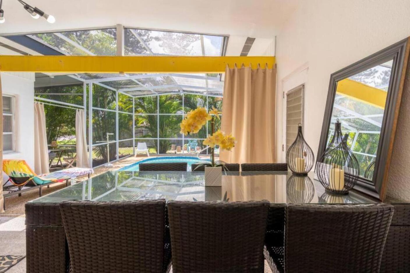Fantastic Island House 1 Mile To The Beach With Heated Pool 萨拉索塔 外观 照片