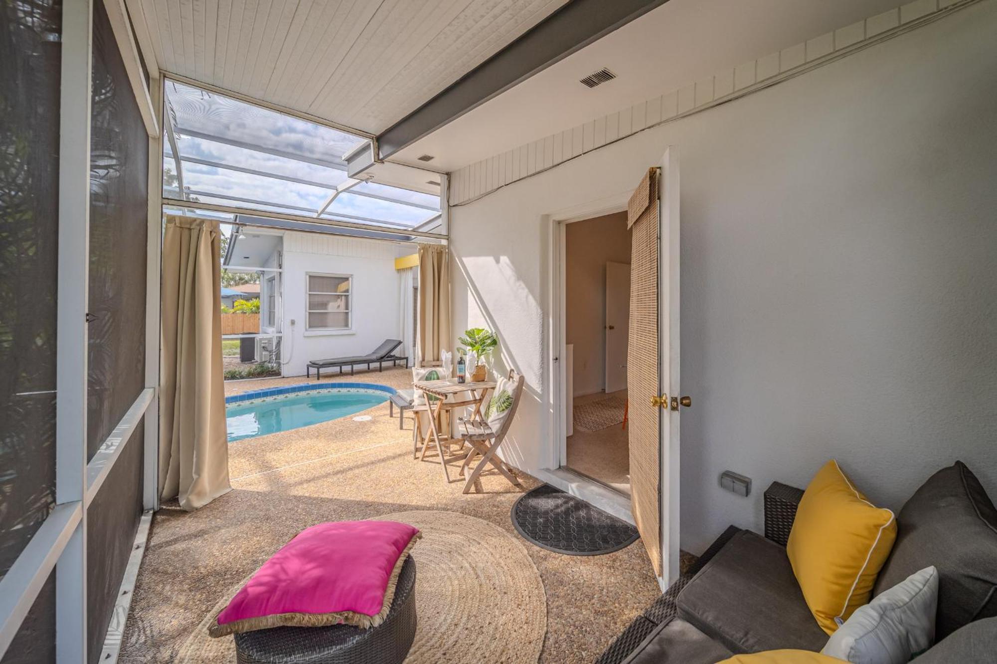 Fantastic Island House 1 Mile To The Beach With Heated Pool 萨拉索塔 外观 照片